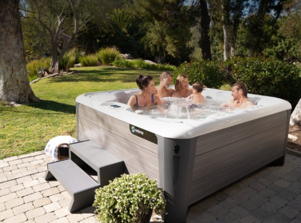 Hot Tubs Minneapolis Des Moines Swim Spas Saunas Sale Ia Mn 