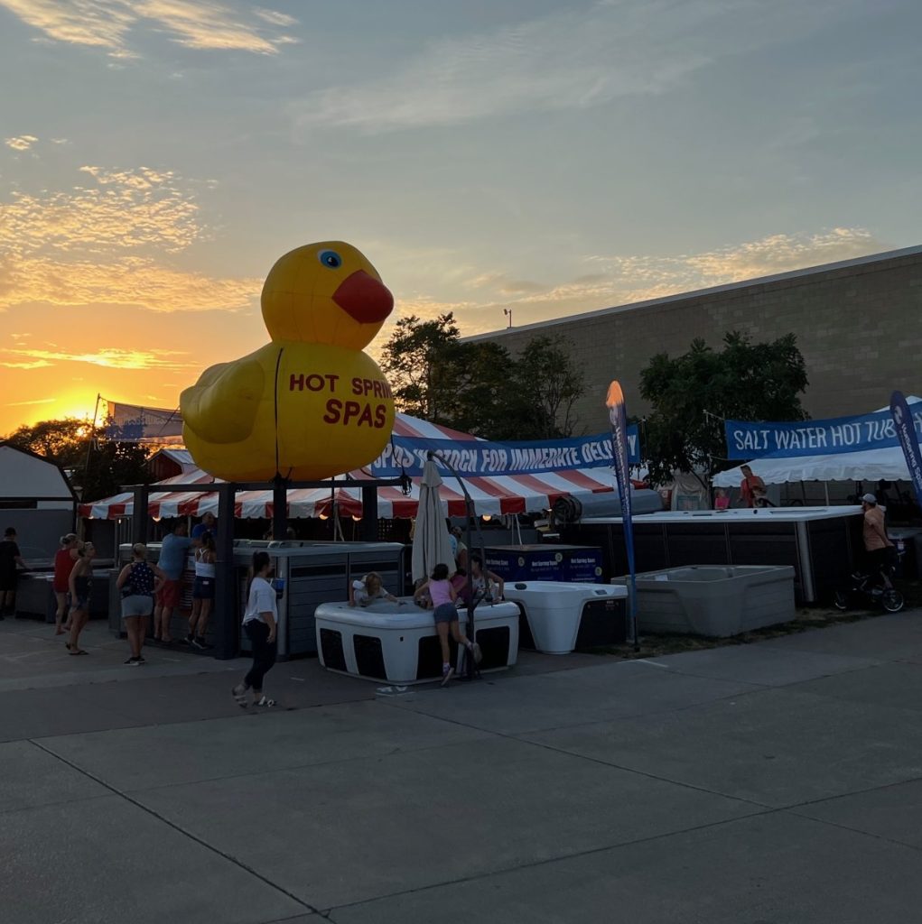 Do Hot Tubs cause Skin Rashes? Hot Tubs Minneapolis, Des Moines, Swim